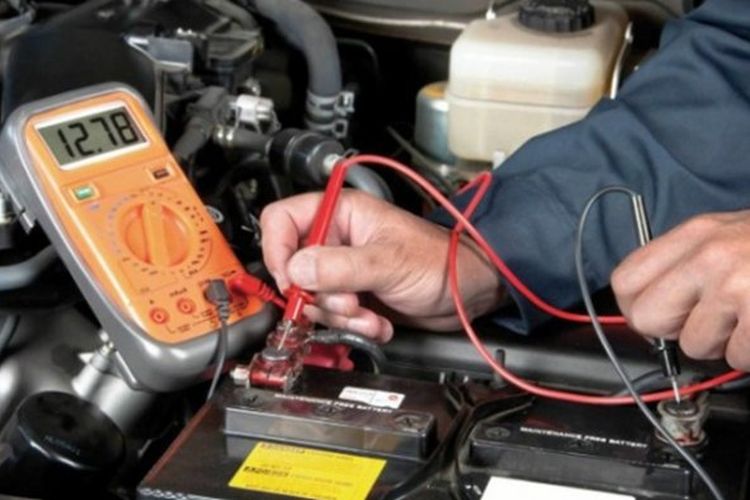 Cara Merawat Aki Mobil Hybrid Agar Tahan Lama dan Tetap Optimal 4 Cara Merawat Aki Mobil Hybrid