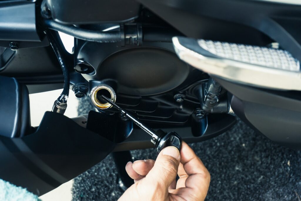 Penyebab Oli Mesin Motor Cepat Berkurang Tanpa Ada Kebocoran 4 Penyebab Oli Mesin Motor Cepat Berkurang