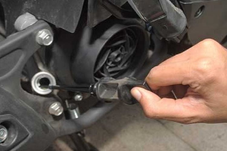 Penyebab Oli Mesin Motor Cepat Berkurang Tanpa Ada Kebocoran 4 Penyebab Oli Mesin Motor Cepat Berkurang