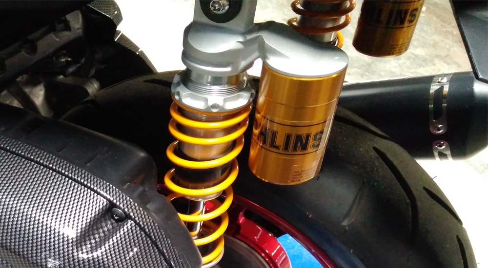 Tanda-Tanda Shockbreaker Motor Matic Bocor dan Harus Diservis 4 Shockbreaker Motor Matic Bocor