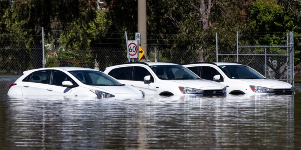 Tanda-tanda Mobil Bekas Pernah Terendam Banjir