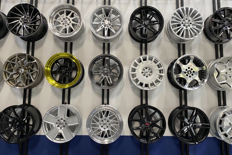 Tips Memilih Velg Racing Mobil yang Aman