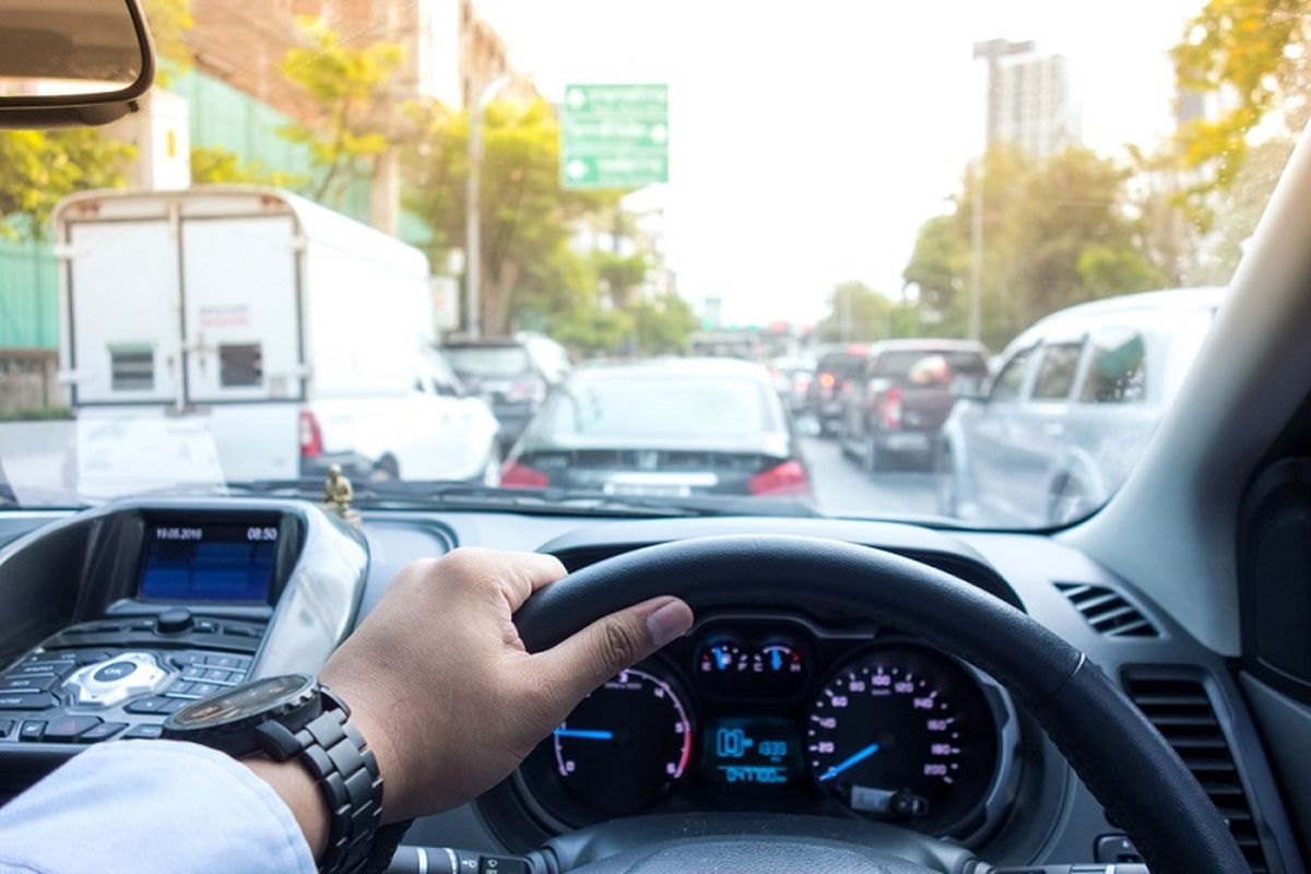 Tips Menjaga Mobil Matic Saat Macet agar Tidak Cepat Rusak 4 Tips Menjaga Mobil Matic Saat Macet agar Tidak Cepat Rusak