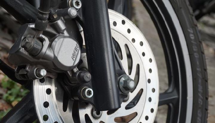 Cara Mengatasi Bunyi Berdecit pada Rem Cakram Motor yang Aman dan Efektif 7 rem cakram motor