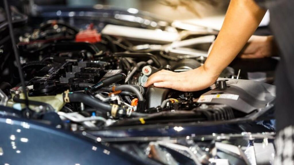 Cara Cek Kondisi Mesin Mobil Bekas Sebelum Membeli 4 Cara Cek Kondisi Mesin Mobil Bekas