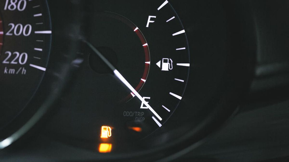 Cara Mengetahui Bensin Mobil Berkurang Saat Indikator Mati 3 Cara Mengetahui Bensin Mobil Berkurang