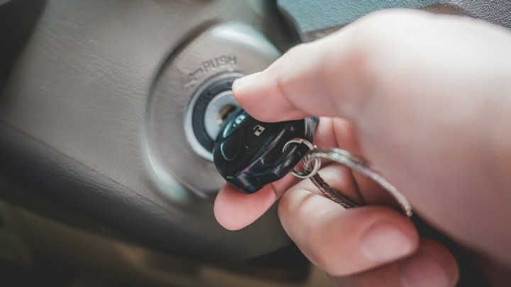 Solusi Apabila Kunci Mobil Hilang: Tips Praktis Mengatasi Situasi Darurat 4 Kunci Mobil Hilang