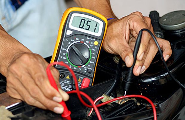 Aki Motor Tidak Mengisi? Ini Penyebab dan Cara Mengatasinya 4 Penyebab Aki Motor Tidak Mengisi