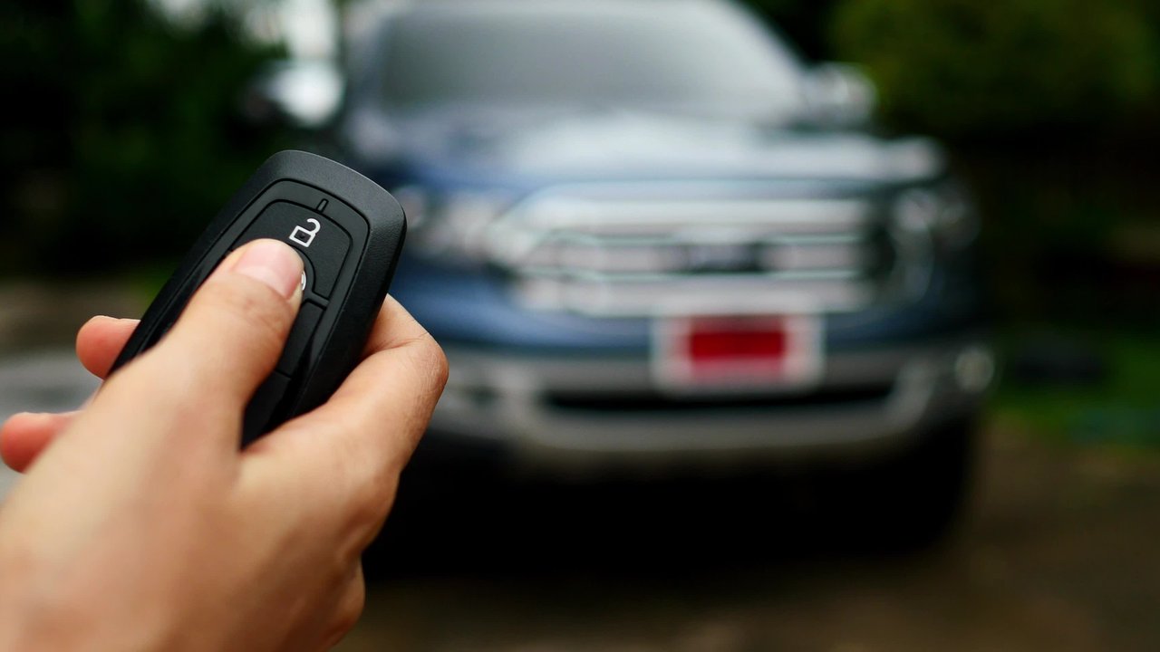 Kenali Tanda Baterai Remote Kunci Mobil Minta Diganti 3 Tanda Baterai Remote Kunci Mobil Minta Diganti