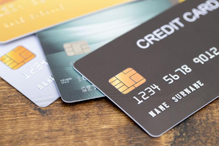 Tips Memilih Kartu Kredit: Panduan Cerdas untuk Mendapatkan Manfaat Maksimal 5 Tips Memilih Kartu Kredit