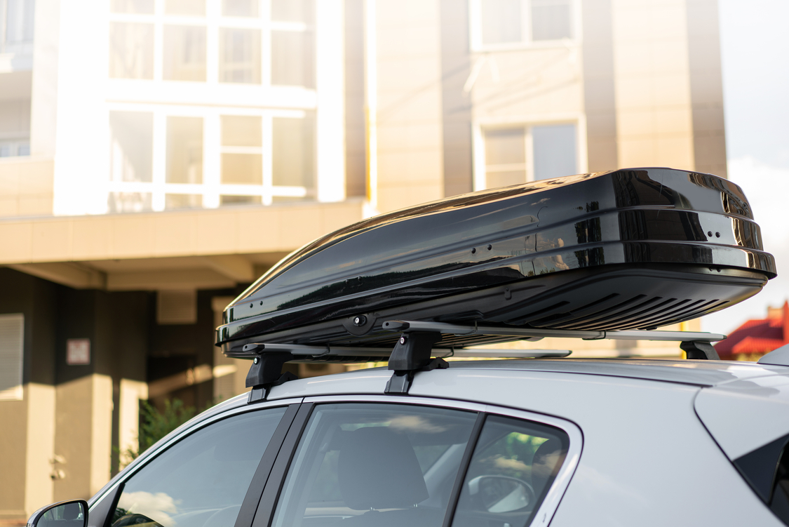 Tips Pasang Roof Box Mobil Agar Aman di Perjalanan 5 Tips Pasang Roof Box Mobil