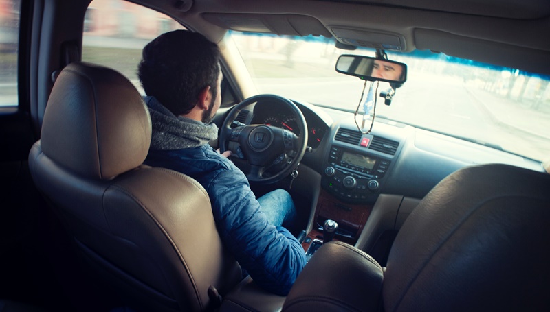 Cara Mengendarai Mobil Matic untuk Pemula