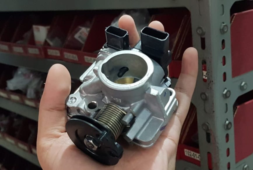 Mengetahui Perbedaan Motor Matic Karburator dan Injeksi Secara Lengkap 4 Mengetahui Perbedaan Motor Matic Karburator dan Injeksi