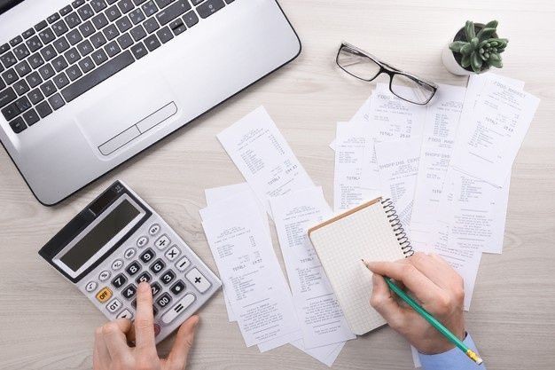 Tips Mengelola Gaji 5 Juta Sebulan untuk Pasangan Baru Menikah agar Tetap Stabil 4 Tips Mengelola Gaji 5 Juta Sebulan