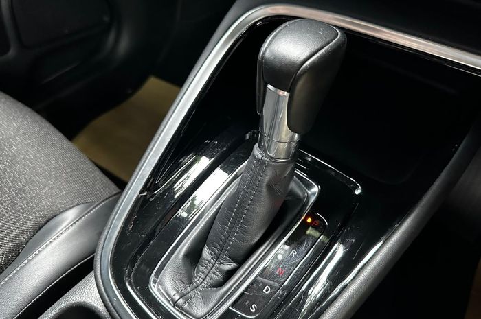 Transmisi Matic Mobil Jedug Saat Masuk Gigi R