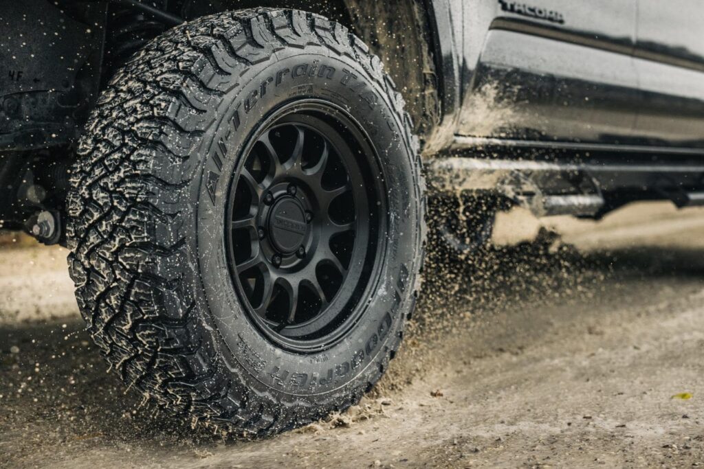 Ban All Terrain Atau Highway Terrain