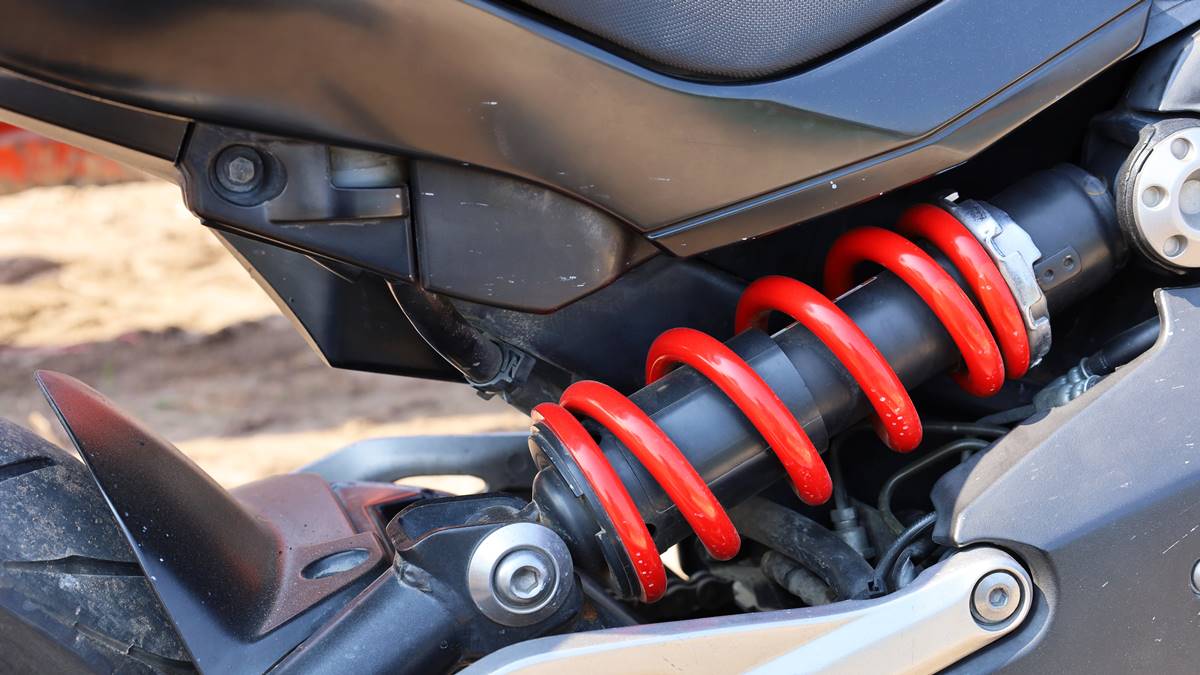 Cara Menurunkan Tinggi Shockbreaker Motor