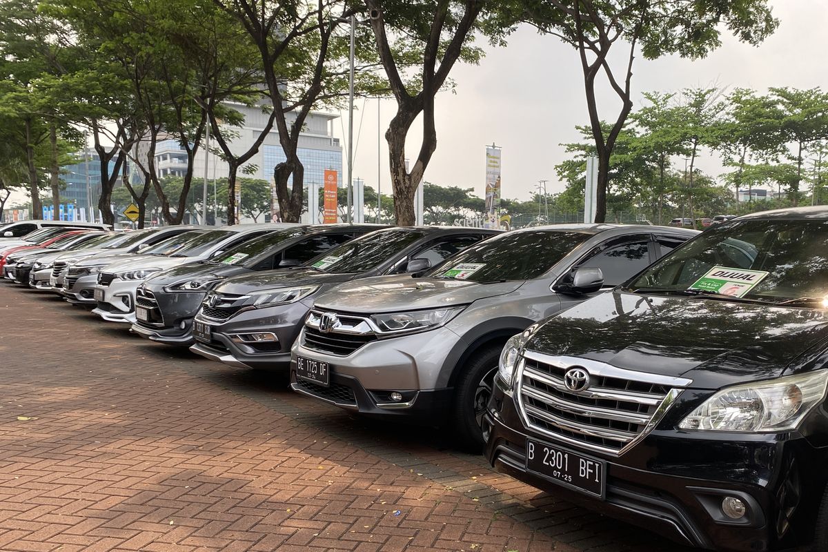Daftar Merk Mobil Bekas Yang Harga Jual Kembalinya Tetap Stabil Di Indonesia