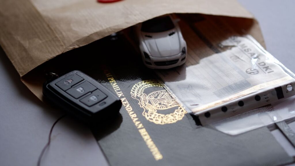 Surat Kendaraan Wajib Dicek untuk Jual Beli Mobil Bekas