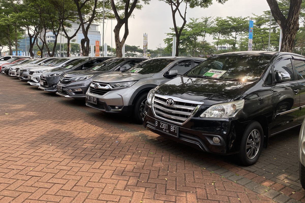 Untung Rugi Beli Mobil Bekas Rental